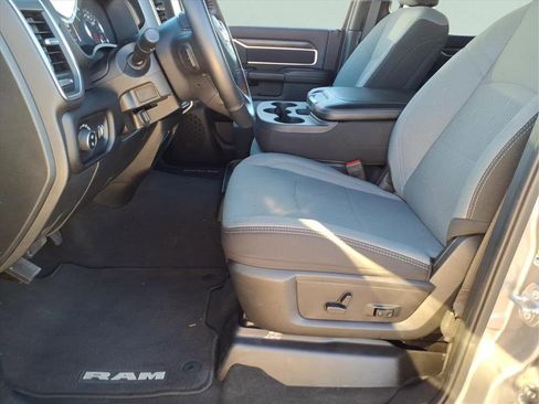 Used 2024 RAM 2500 Big Horn w/ Bed Utility Group image 10