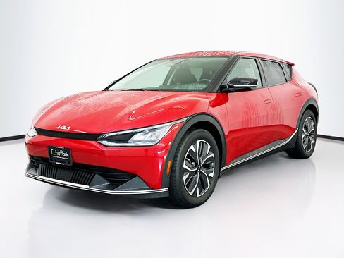 Used 2024 Kia EV6 Light image 3