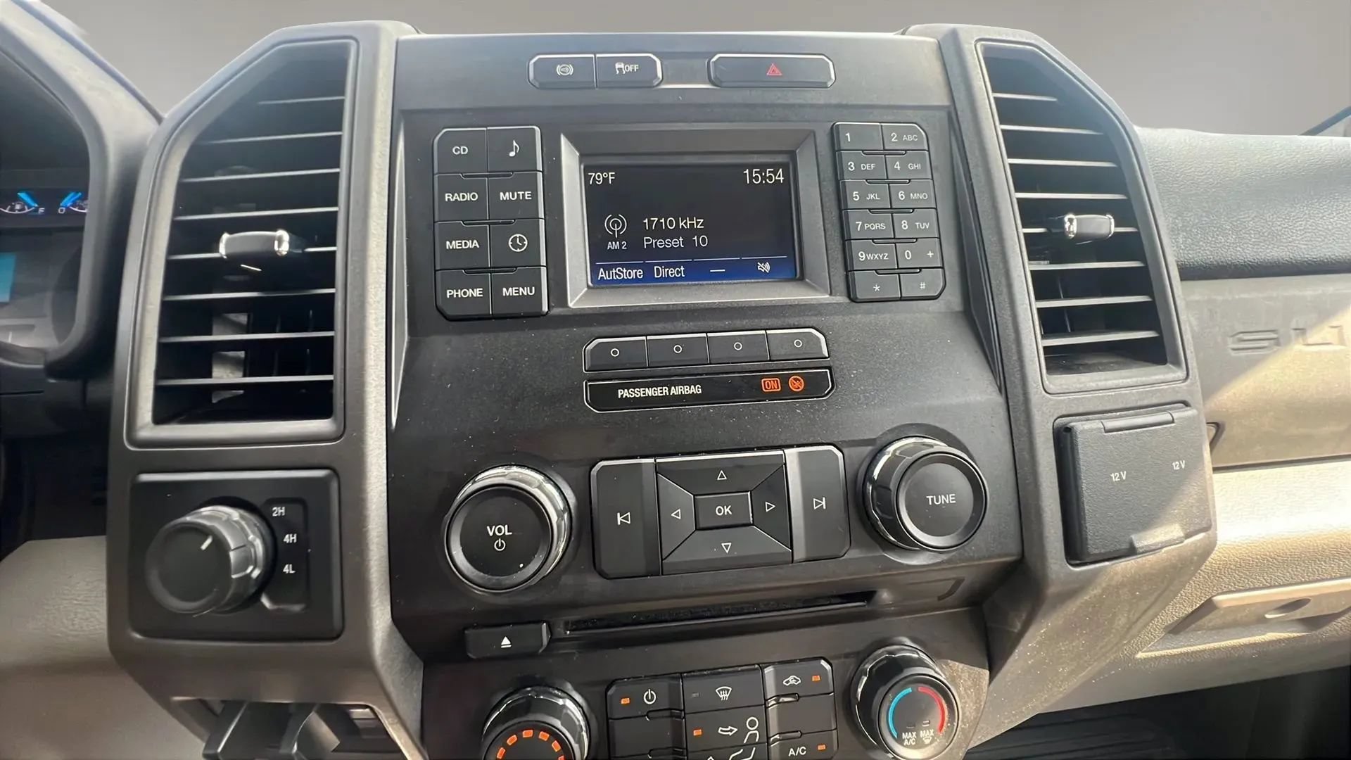 Used 2017 Ford F450 XL w/ Power Equipment Group AWD/4WD image 12