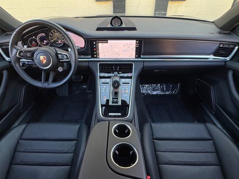 Used 2022 Porsche Panamera 4S w/ Premium Package AWD/4WD image 13
