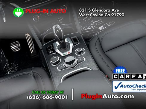 Used 2023 Alfa Romeo Stelvio Sprint image 16
