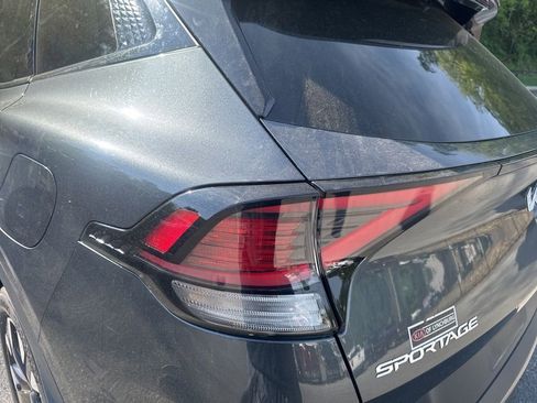 Used 2023 Kia Sportage X-Line w/ X-Line Premium Package image 9