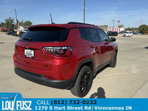 New 2025 Jeep Compass Latitude w/ Sun & Sound Group image 4