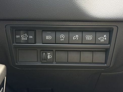 Certified 2026 Toyota Tundra Limited AWD/4WD image 23
