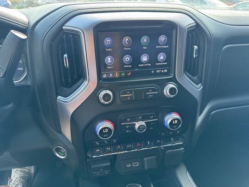 Used 2019 GMC Sierra 1500 SLT w/ SLT Premium Plus Package AWD/4WD image 19