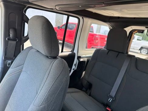 Used 2024 Jeep Wrangler Unlimited Sport AWD/4WD image 59
