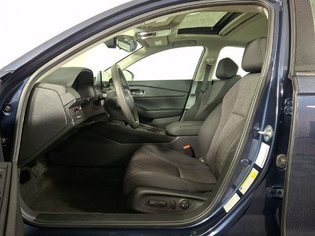 Used 2025 Honda Accord SE image 15