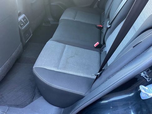 Used 2023 Nissan Rogue SV image 10