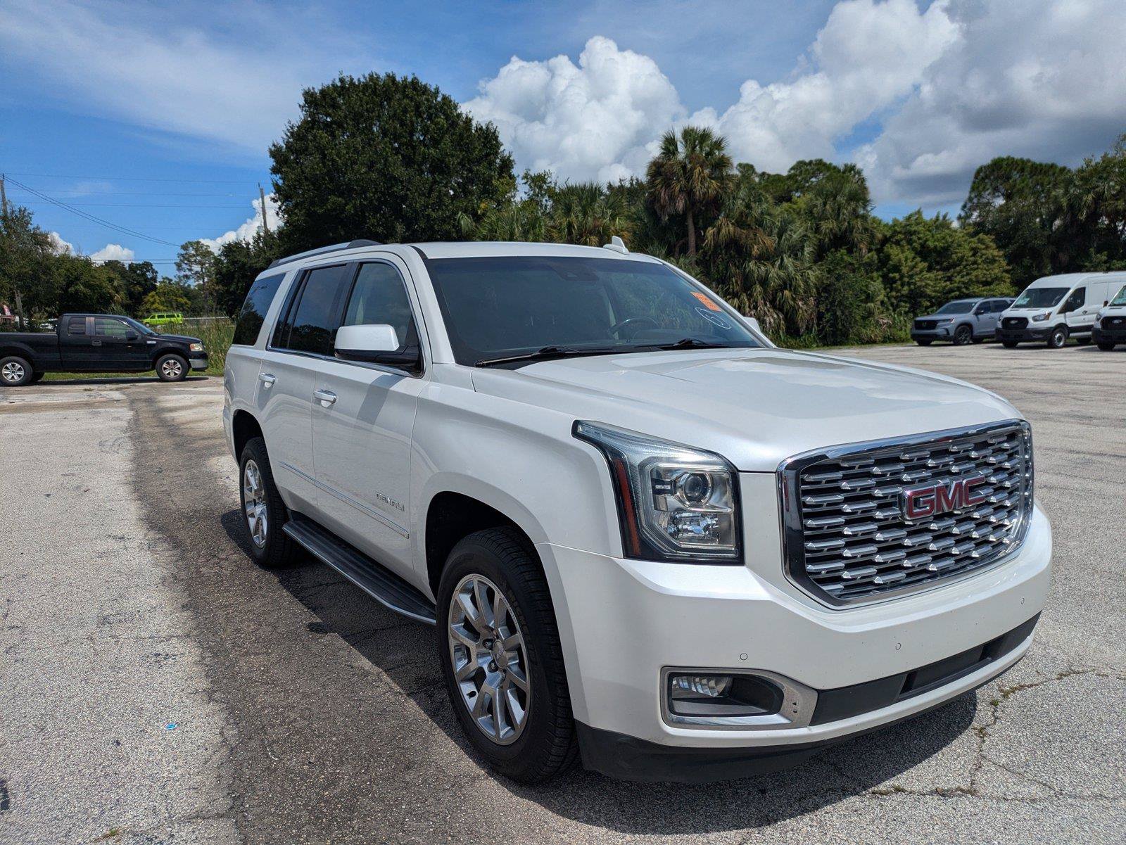 Used 2018 GMC Yukon Denali w/ Open Road Package AWD/4WD image 2