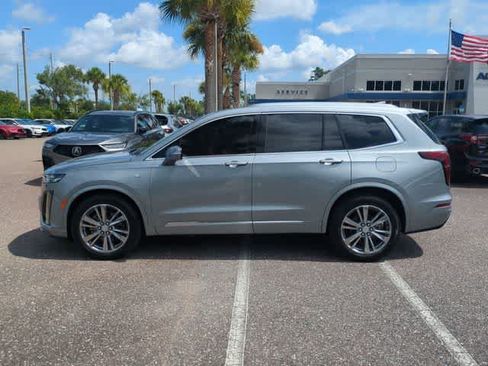 Used 2025 Cadillac XT6 Premium Luxury w/ LPO, Floor Liner Package FWD image 5