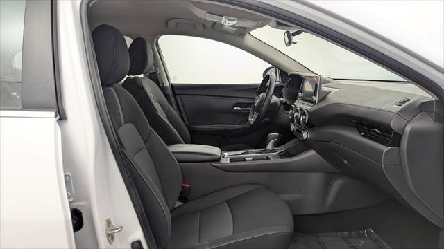 Used 2025 Nissan Sentra SV FWD image 21
