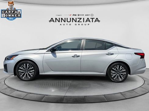 Used 2024 Nissan Altima 2.5 SV image 2