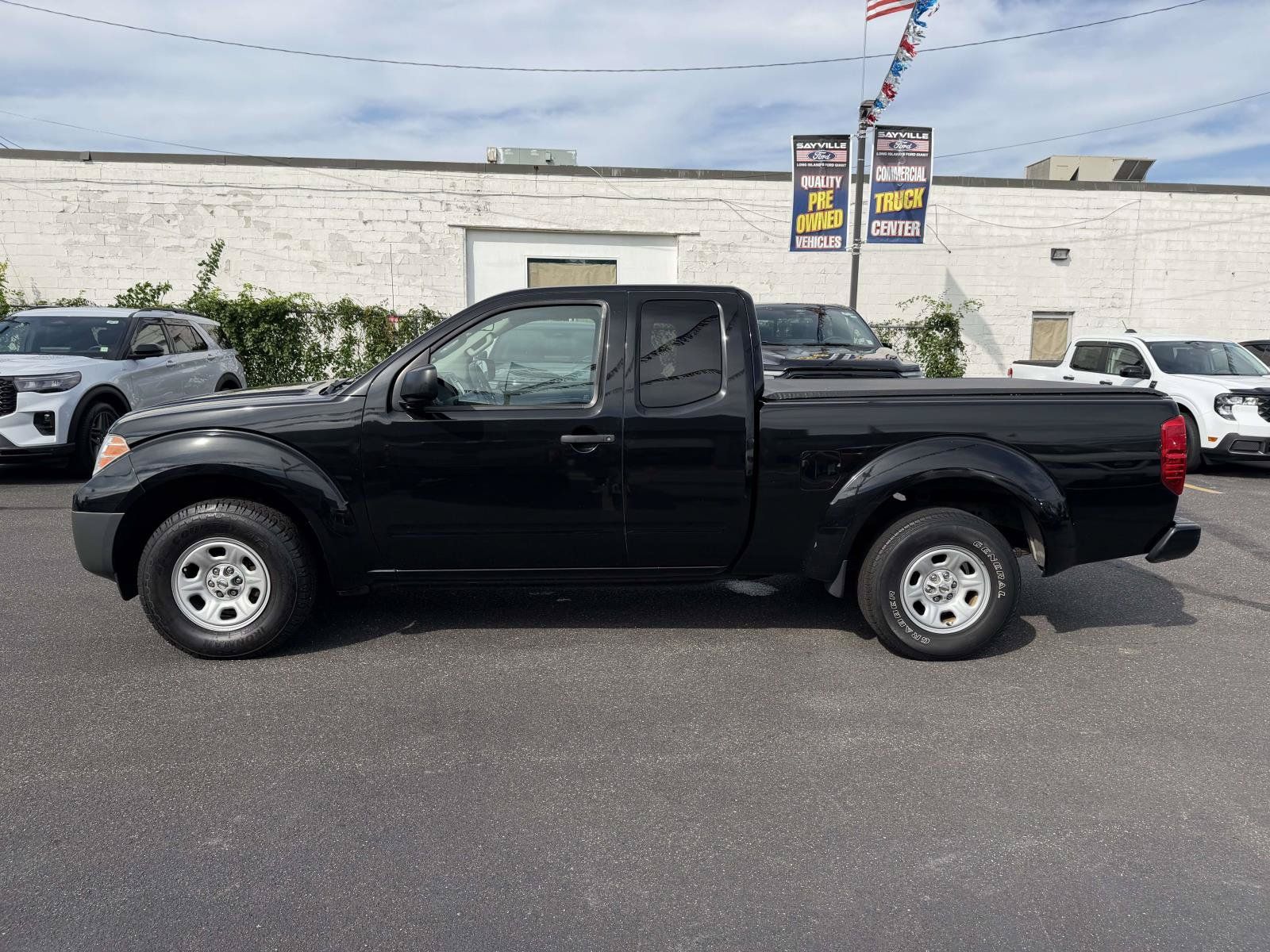 Used 2017 Nissan Frontier S RWD image 9