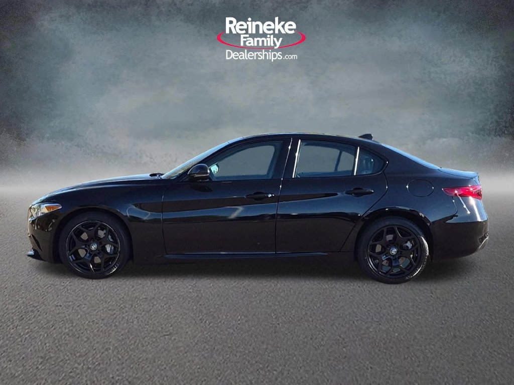Used 2021 Alfa Romeo Giulia Sprint w/ Nero Edizione AWD/4WD image 10