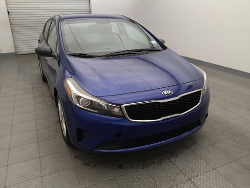 Used 2017 Kia Forte S FWD image 14