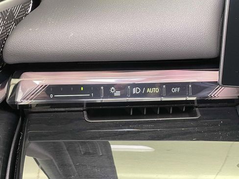New 2026 BMW 530i xDrive w/ M Sport Package AWD/4WD image 33