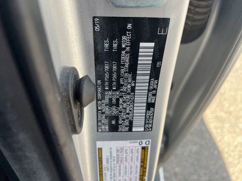 Used 2019 Toyota 4Runner SR5 AWD/4WD image 27