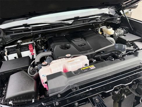 Used 2023 Toyota Tundra Limited image 27
