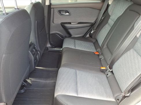 Certified 2023 Nissan Rogue SV image 10