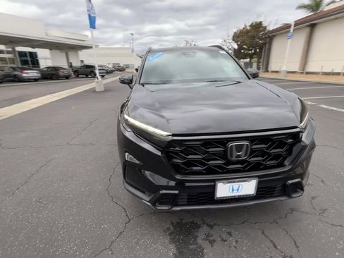 Certified 2025 Honda CR-V Sport image 3