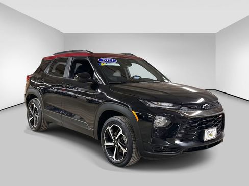 Used 2021 Chevrolet TrailBlazer RS w/ Technology Package image 7