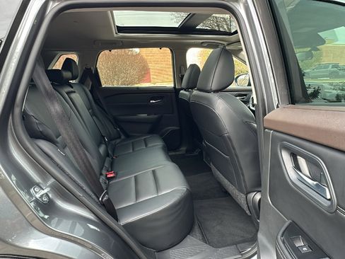 Used 2023 Nissan Rogue SV w/ SV Premium B Package image 24