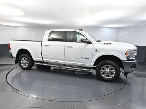 Used 2022 RAM 2500 Laramie AWD/4WD image 3