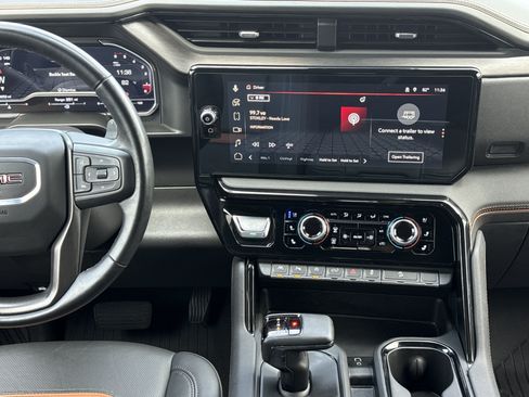 Used 2025 GMC Sierra 1500 AT4 w/ AT4 Premium Package AWD/4WD image 28
