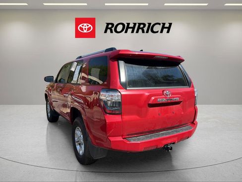 Used 2024 Toyota 4Runner SR5 Premium w/ SR5 Premium Package AWD/4WD image 7