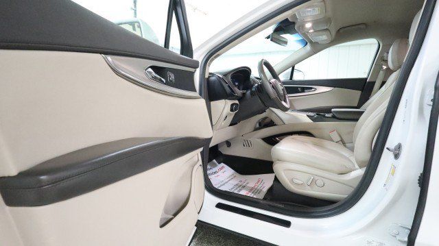 Used 2020 Lincoln Nautilus FWD image 9