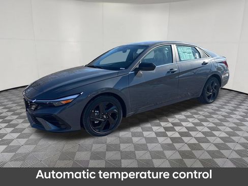 New 2026 Hyundai Elantra SEL Sport Premium FWD image 2