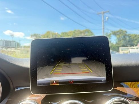 Used 2019 Mercedes-Benz CLA 250 4MATIC image 19