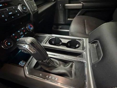 Used 2018 Ford F150 XLT w/ Equipment Group 302A Luxury AWD/4WD image 19