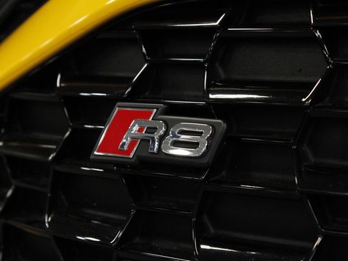 Used 2022 Audi R8 V10 performance RWD image 43