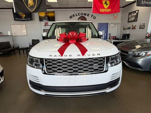 Used 2019 Land Rover Range Rover Supercharged AWD/4WD image 5