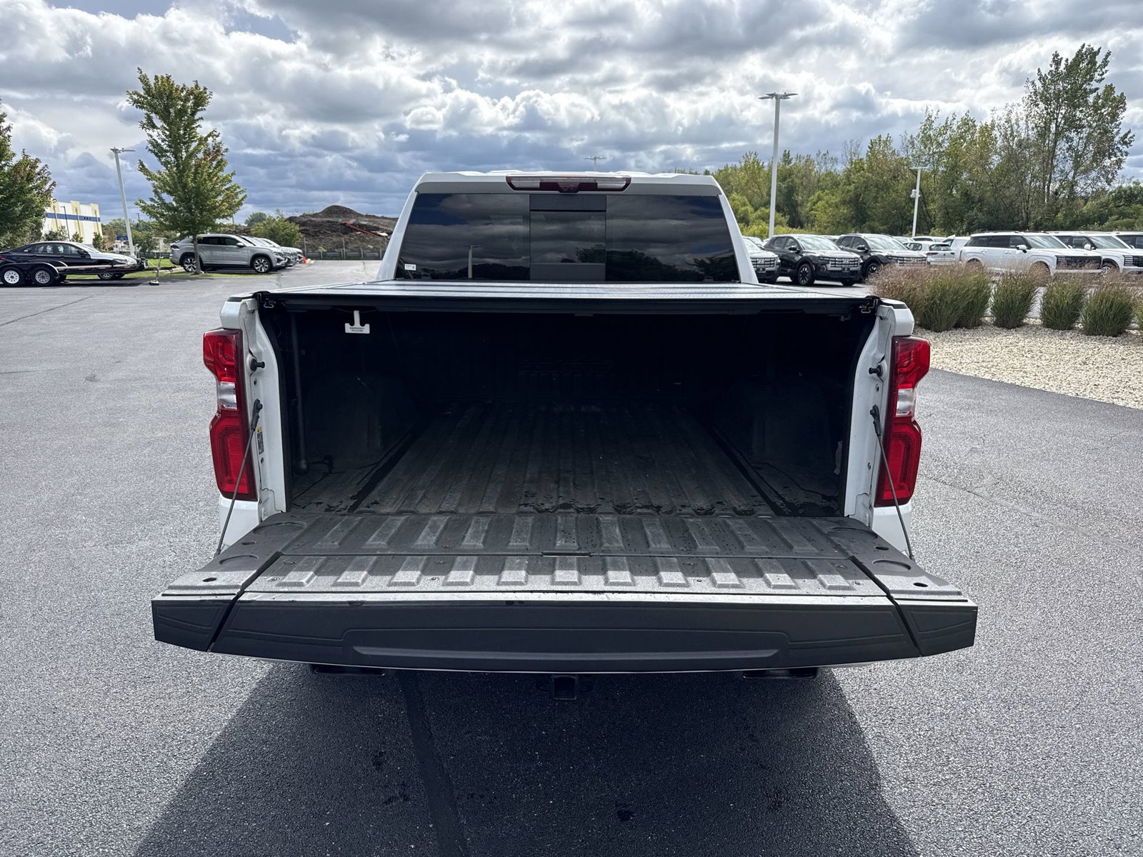 Used 2021 Chevrolet Silverado 1500 High Country w/ Technology Package AWD/4WD image 26