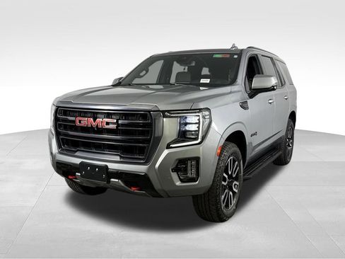 Used 2024 GMC Yukon AT4 AWD/4WD image 9