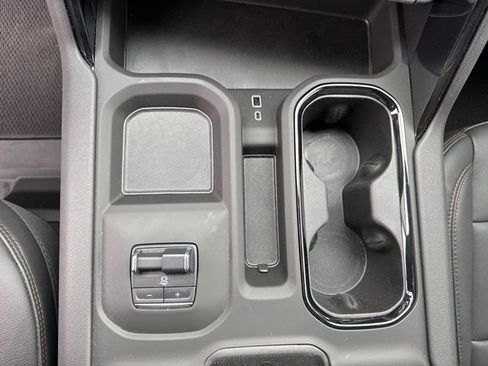 Used 2025 GMC Sierra 2500 AT4 w/ Max Trailering Package image 34