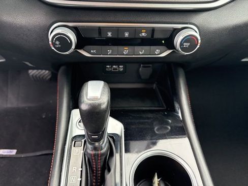Used 2023 Nissan Altima 2.5 SR image 17