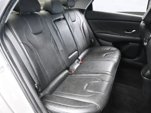 Used 2022 Hyundai Elantra Limited FWD image 43