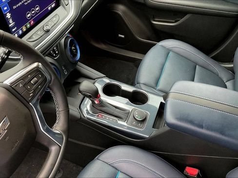 Used 2024 Chevrolet Blazer RS w/ LPO, Floor Liner Package FWD image 9