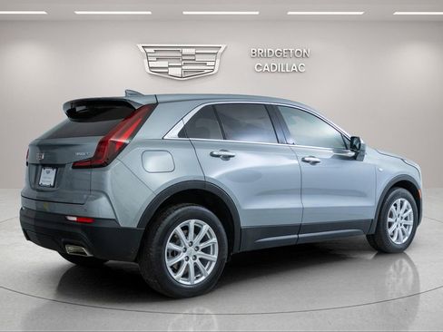 Certified 2023 Cadillac XT4 Luxury w/ Cold Weather Package AWD/4WD image 7