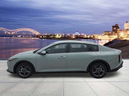New 2026 Kia K4 FWD image 2