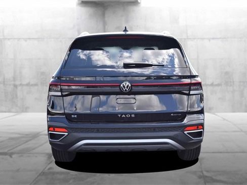 New 2025 Volkswagen Taos SE image 6