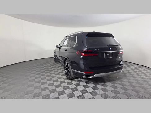 Used 2024 BMW X7 xDrive40i AWD/4WD image 46