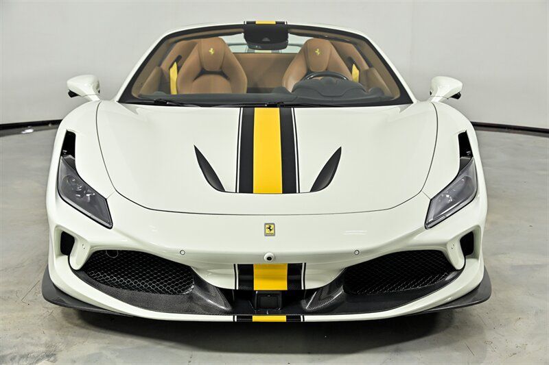 Used 2022 Ferrari F8 Tributo RWD image 5