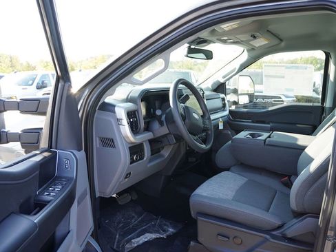 New 2026 Ford F250 XLT w/ XLT Premium Package AWD/4WD image 10