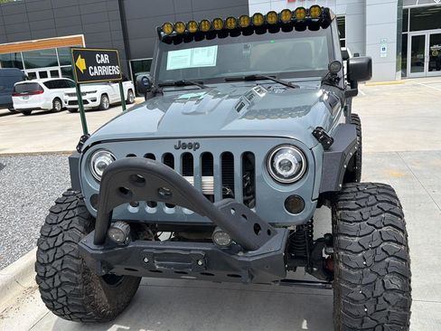 Used 2015 Jeep Wrangler Unlimited Sport w/ Quick Order Package 24S AWD/4WD image 8