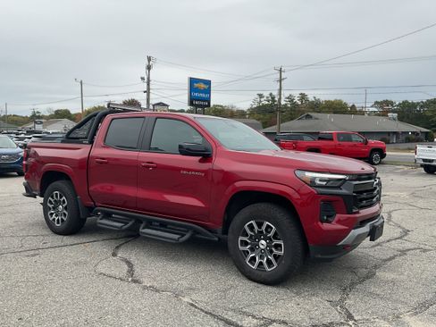 Certified 2024 Chevrolet Colorado Z71 w/ Z71 Convenience Package 2 image 4