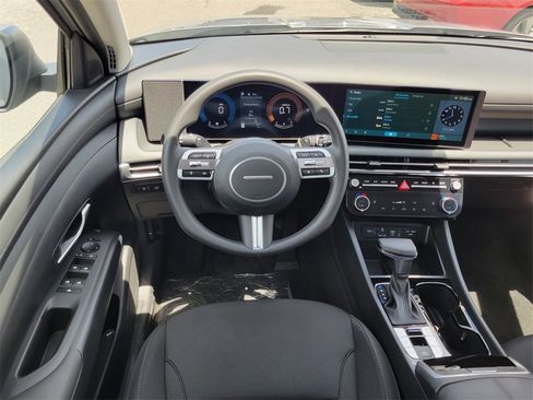 New 2025 Hyundai Tucson SEL image 30